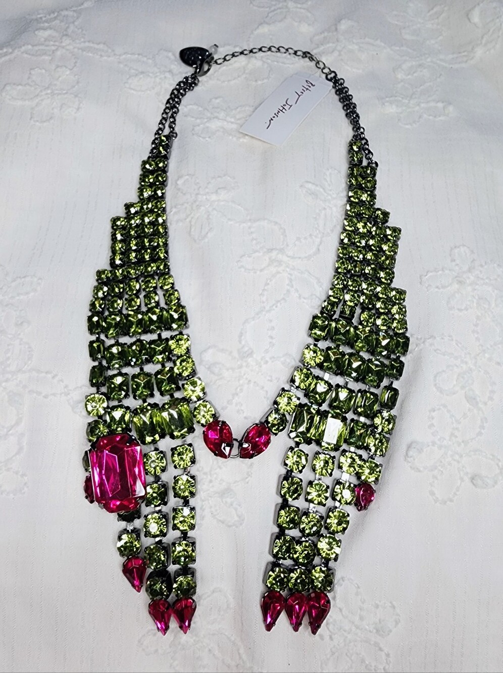 Betsey Johnson Witch Hands Necklace- (NWT) - Picture 3 of 3